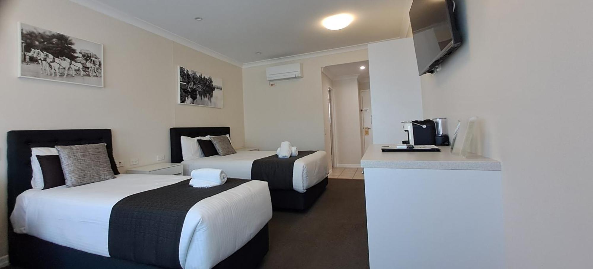 Eastgate On The Range Motel Toowoomba Exterior photo